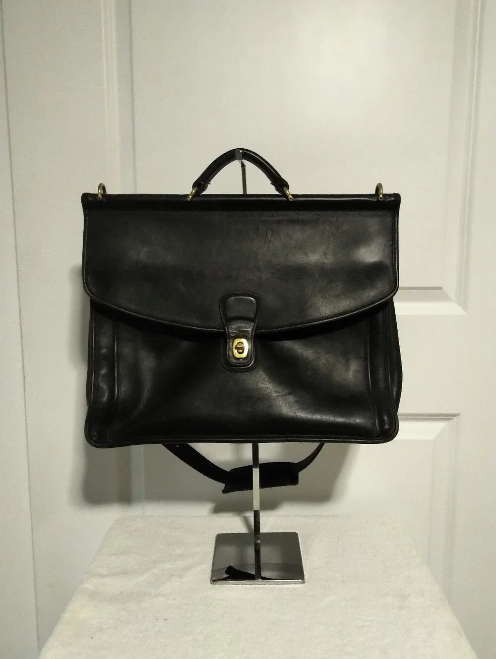 COACH Vintage Leather Briefcase/ Messenger Laptop Bag With Strap